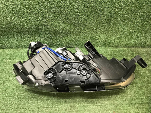 Фара левая Nissan X-Trail T32 (2017-2022) галоген