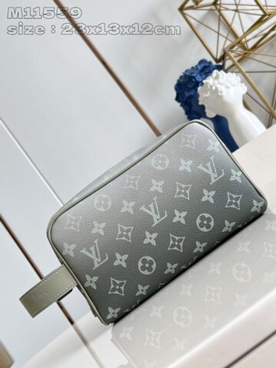 Louis Vuitton Locker Dopp Kit
