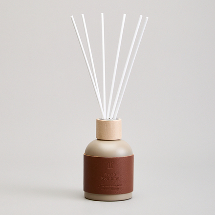 ДИФФУЗОР АРОМАТИЧЕСКИЙ "LEATHER" FRESH SOOTHING 150 МЛ