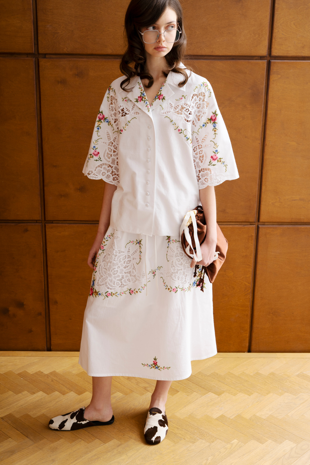 Юбка с цветочной перфорированной вышивкой