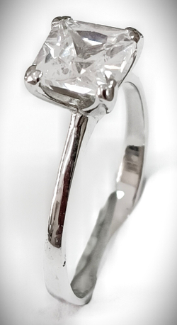 Ювелирное кольцо Эстерелла