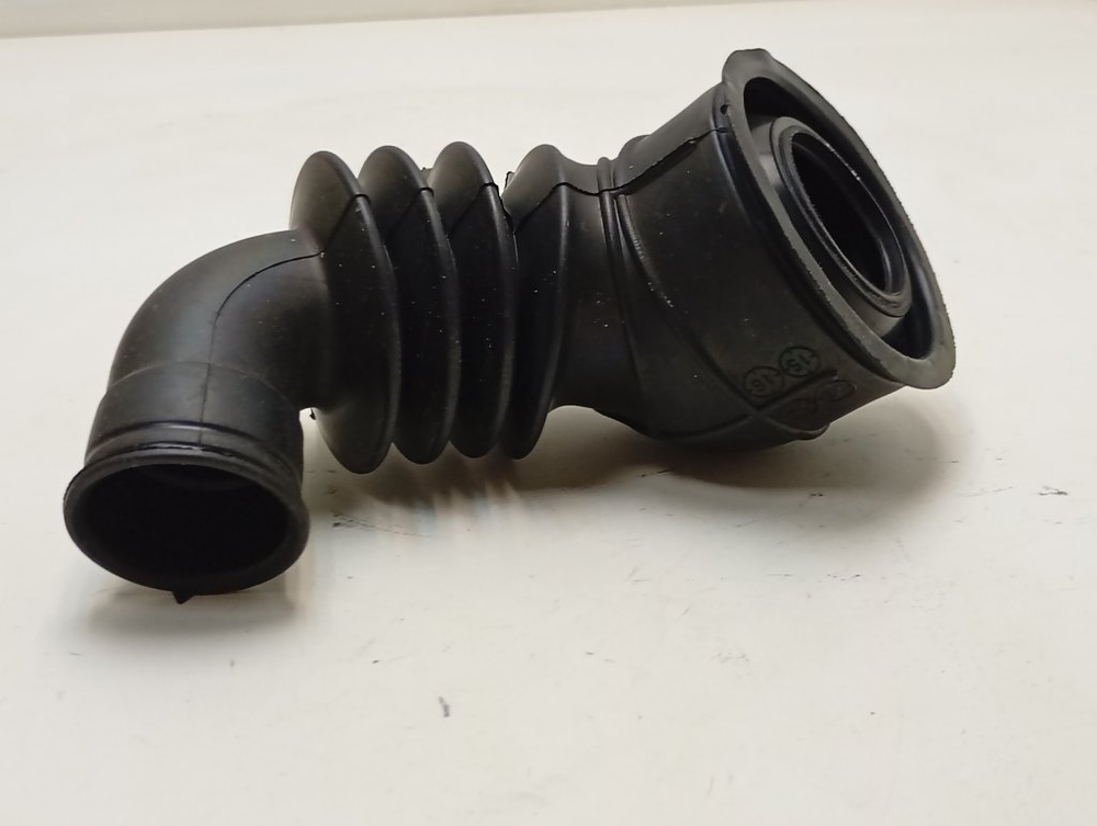 WMUF5050 кт42 Патрубок сливной стиральной машины Hotpoint-Ariston 174002552 б/у