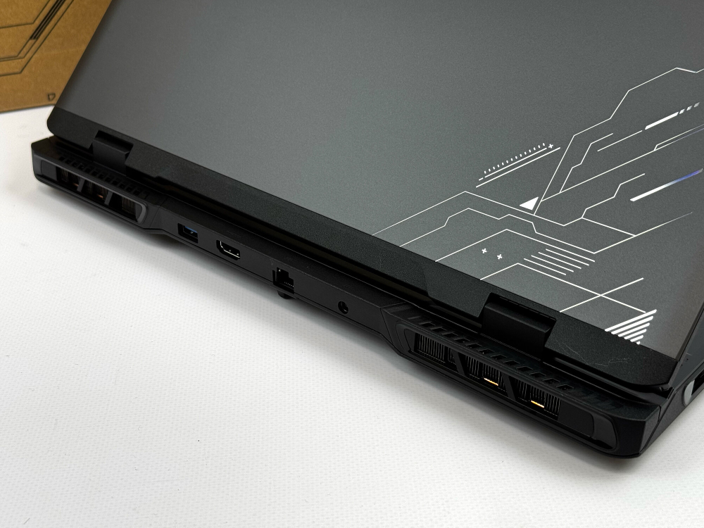 Игровой ноутбук MSI Crosshair I7-14700HX / RTX 4060 / 16GB / 1TB / 2.5K / 240Hz / Win11 / Русско-Английская клавиатура