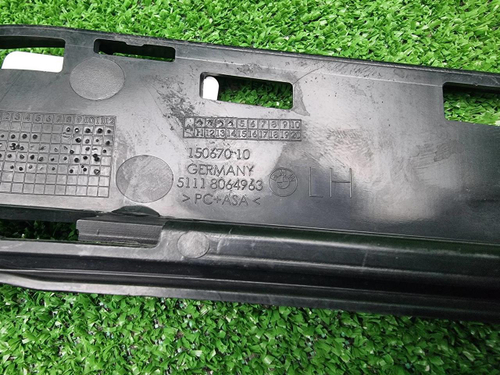 Решетка перед. бампера BMW 5er G30 (17-20) M-paket