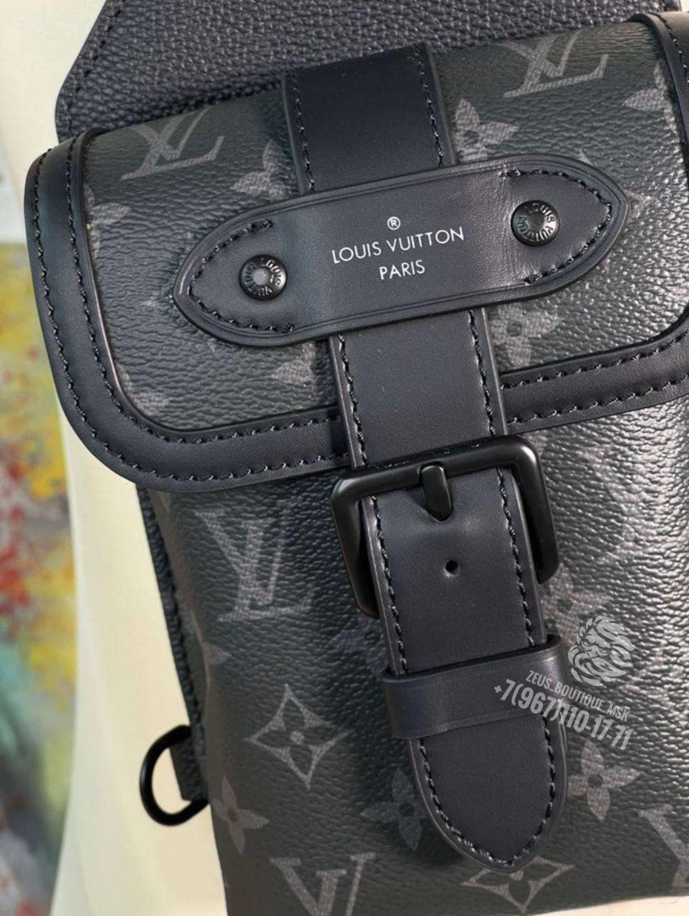 Сумка-слинг Louis Vuitton Saumur