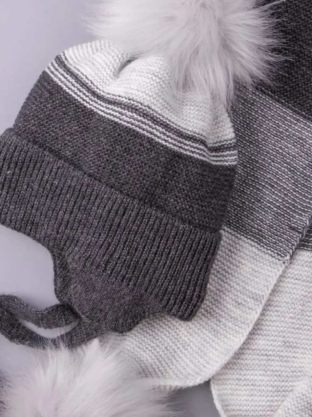 Шапка детская зимняя вязаная и шарф