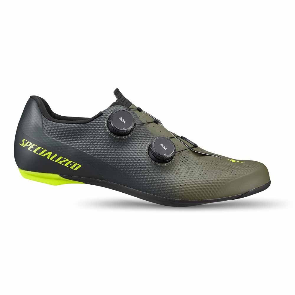 Specialized footwear store
