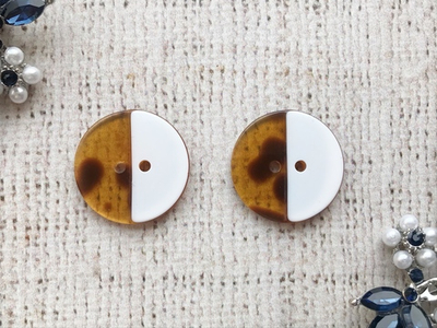 Пуговицы костюмные, d 2,5 см