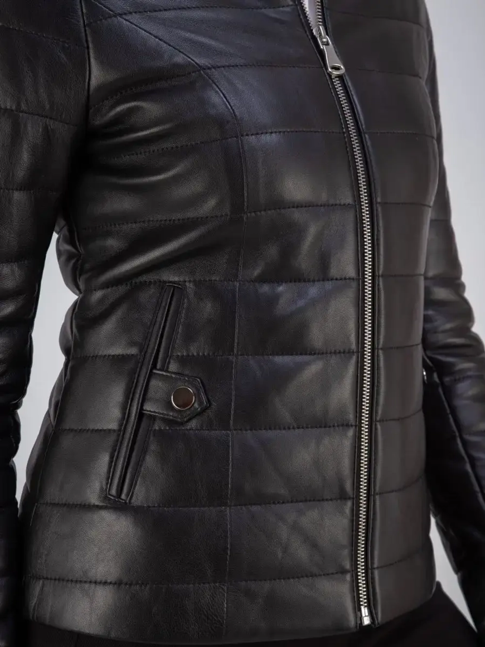 Куртка женская из натуральной кожи короткая Турция