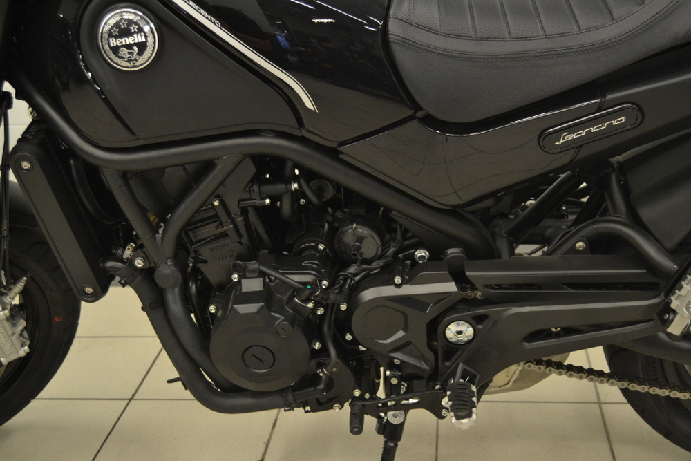 Benelli Leoncino 500