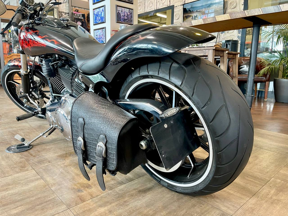 Harley-Davidson Softail Rocker C (FXCWC) 2008