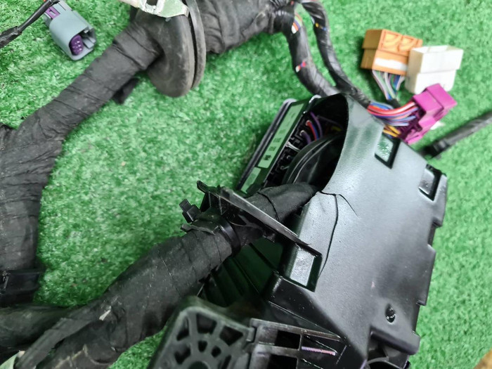 Проводка моторного отсека Geely Coolray (19-нв)