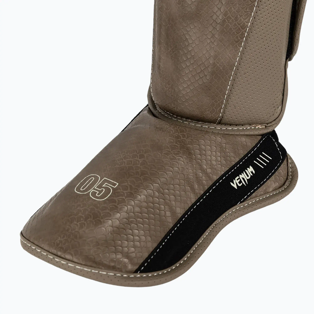 Шингарды Venum Impact Evo Scales Shinguards brown