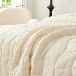 Покрывало 230x250 Sofi De MarkO Минелла молочно-белое