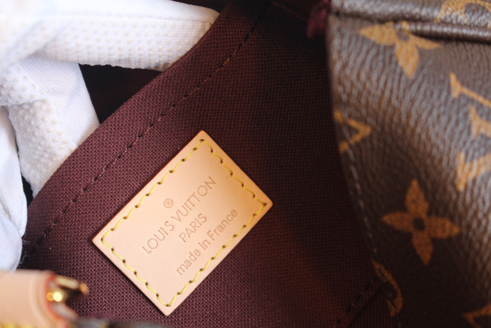 Louis Vuitton Favorite PM