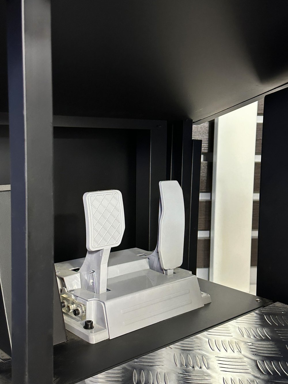 Гоночный симулятор «OutRun»