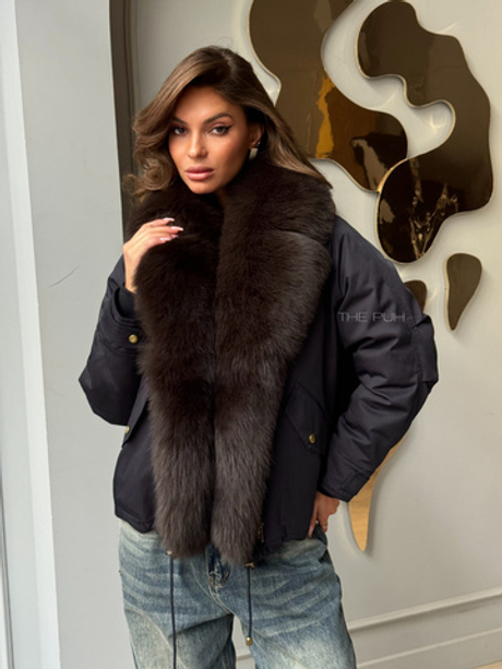 Темно-синяя пуховая парка с мехом лисы
