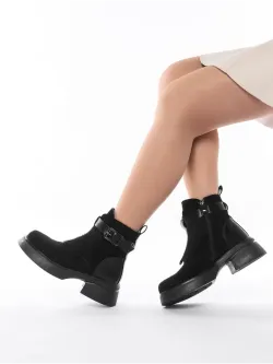 Зимние ботинки на высокой платформе