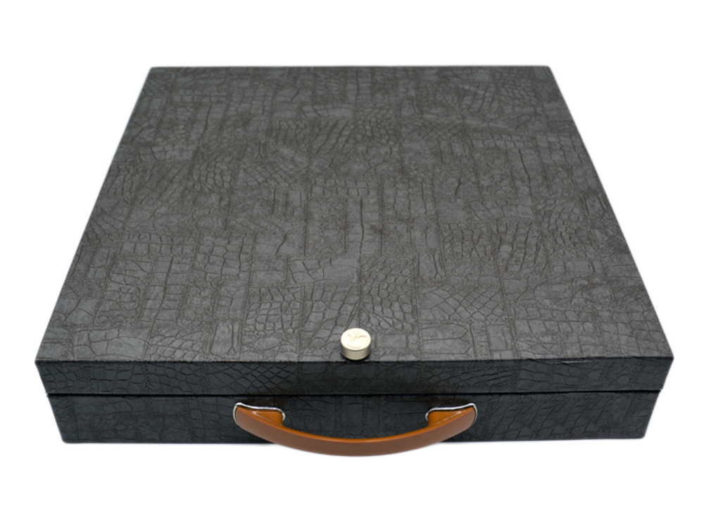 Шахматы из мрамора в кейсе