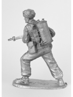 Оловянный солдатик Боец с огнеметом, 1943 г.