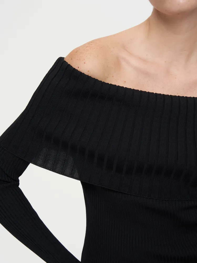 Топ трикотажный с отворотом и длинными рукавами