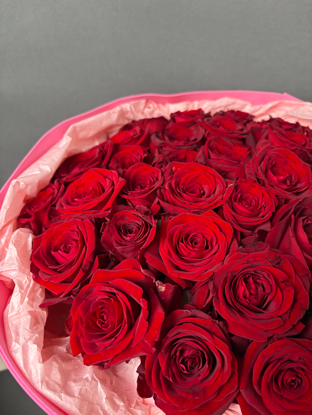 35 красных роз 50 см
