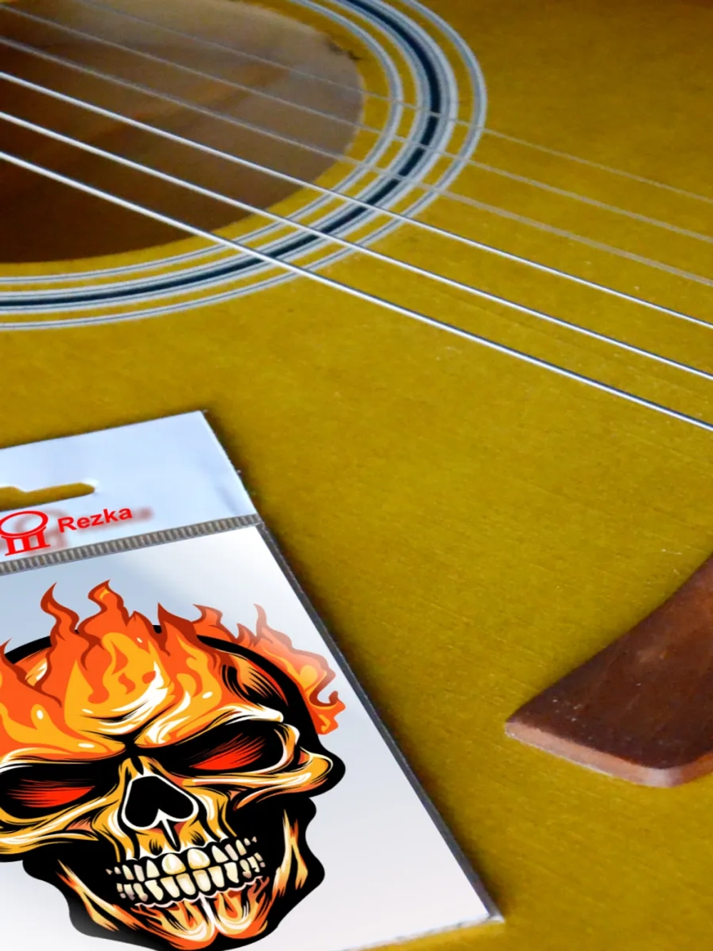 Стикер - Череп в огне