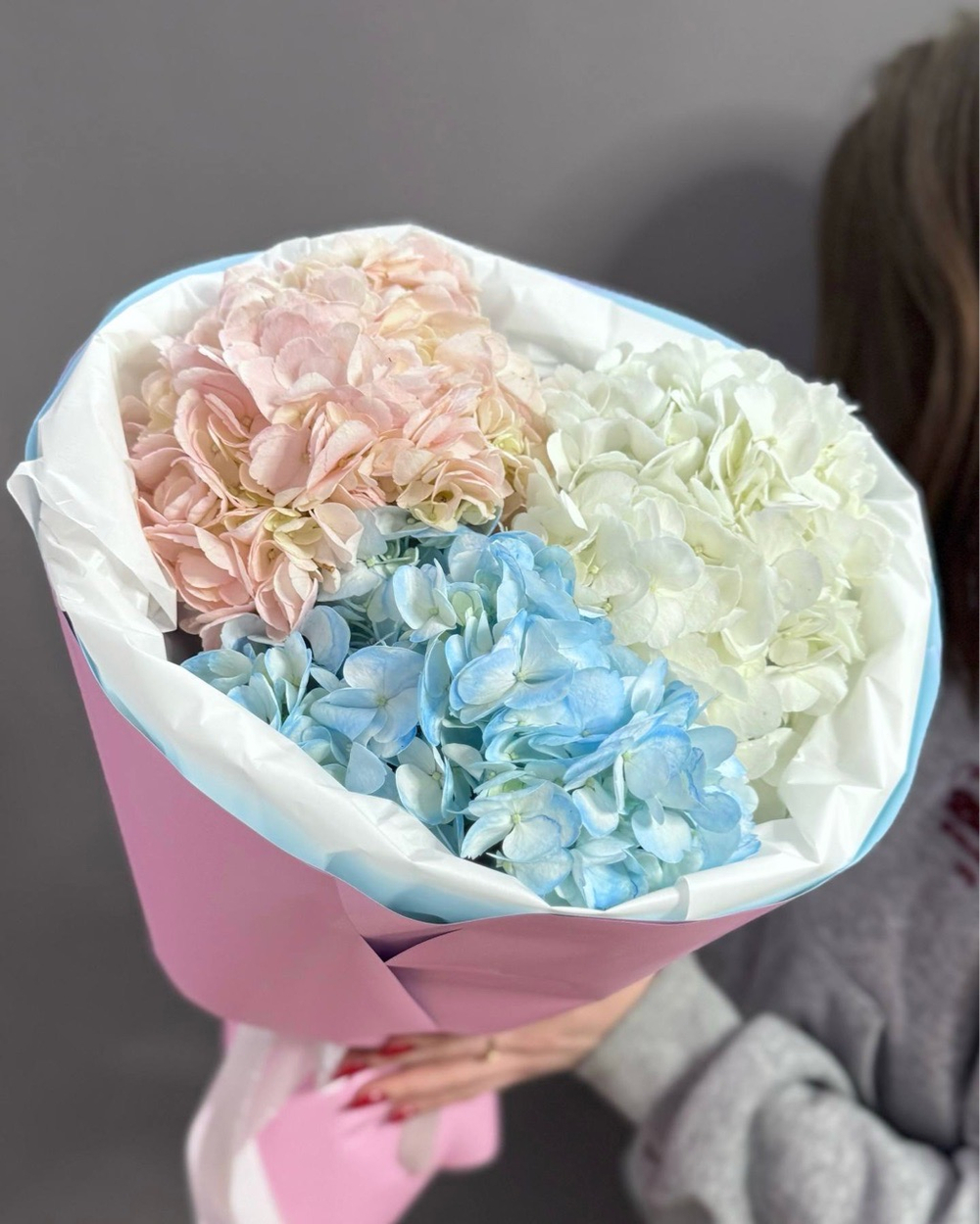 Букет из 3 гортензий микс