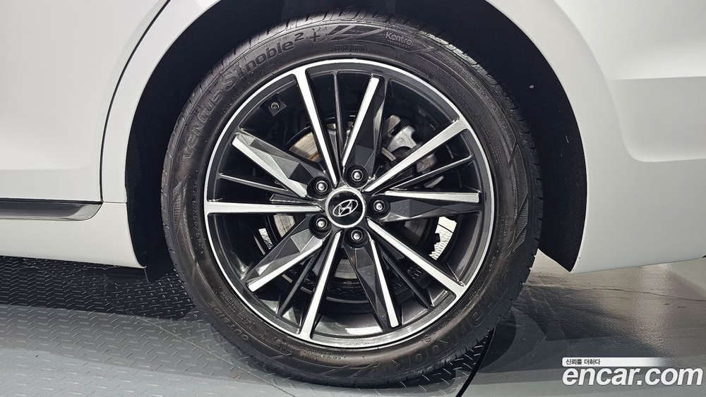 Hyundai The New Grandeur (Azera) IG 2.5 (11.2021)