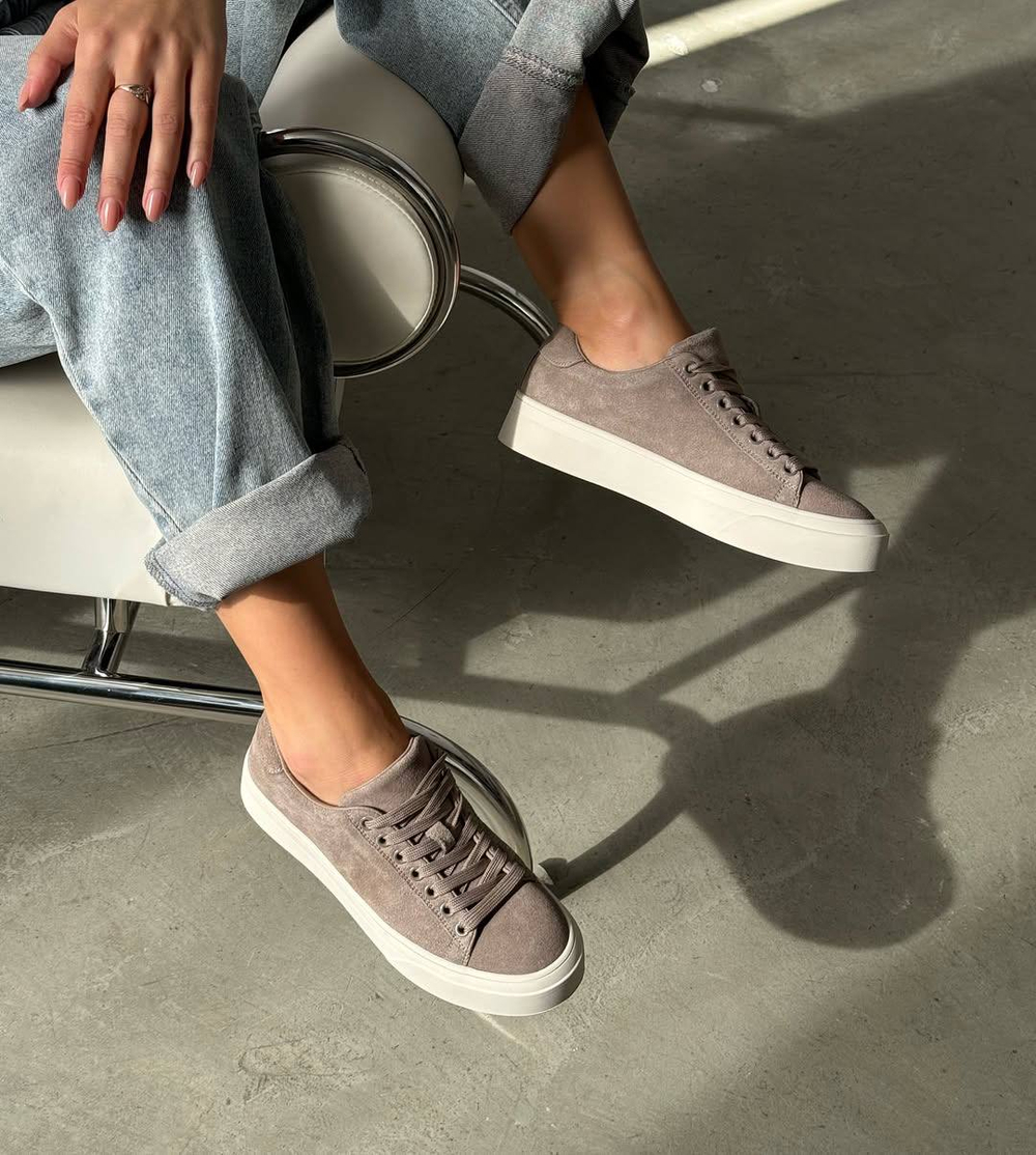 Кеды из натуральной замши