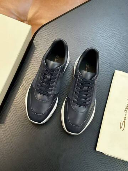 Кроссовки Santoni