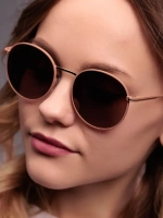 Солнцезащитные очки с поляризацией 2025