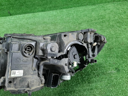 Битая Фара правая BMW 7er G11 G12 2015-2019 Adaptive LED