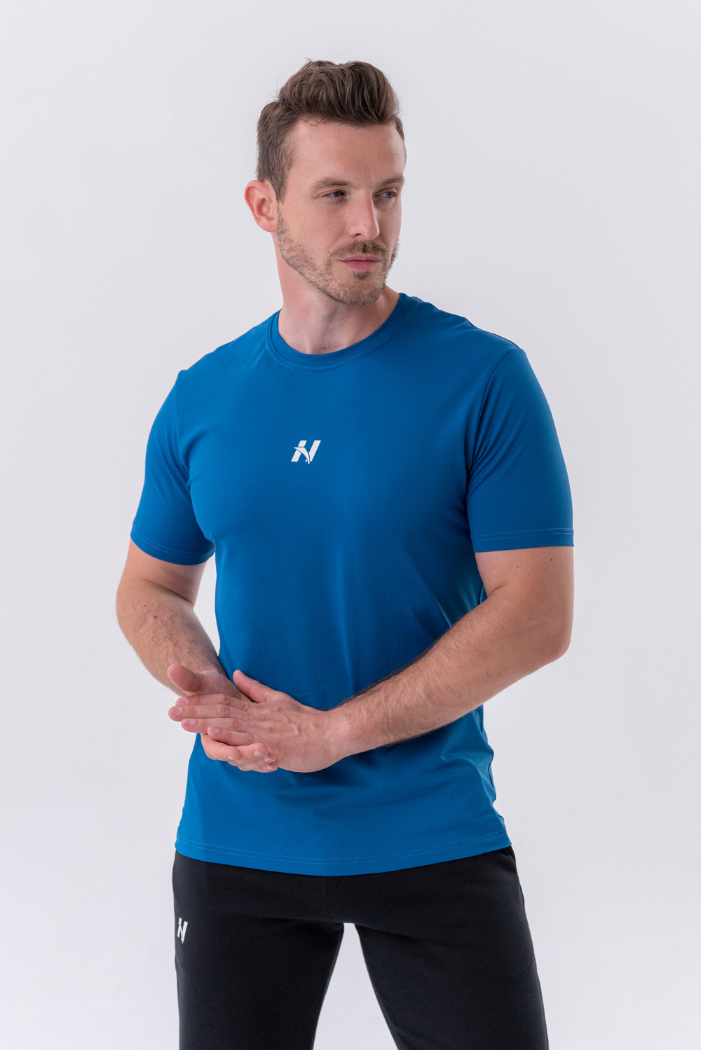 Мужская футболка Nebbia Classic T-shirt “Reset” 327 Blue