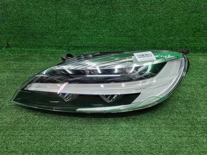 Фара левая Volvo V40 2 (2016-2019) LED