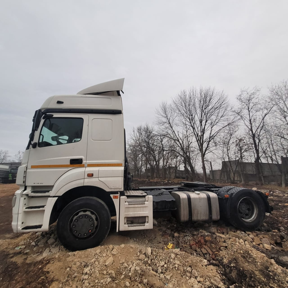 КамАЗ 5490 4x2 Седельный тягач 5490-DC (Дизельный, 12,0 л, 401 л.с., МТ)
