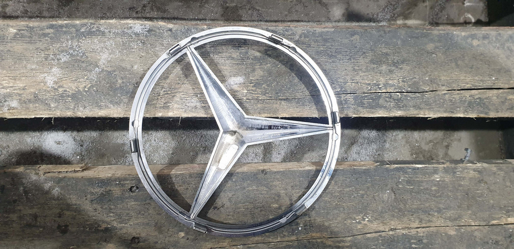 Эмблема GLC (X253) GLE (W166) GLS (X166) Б/У Оригинал A0008172116