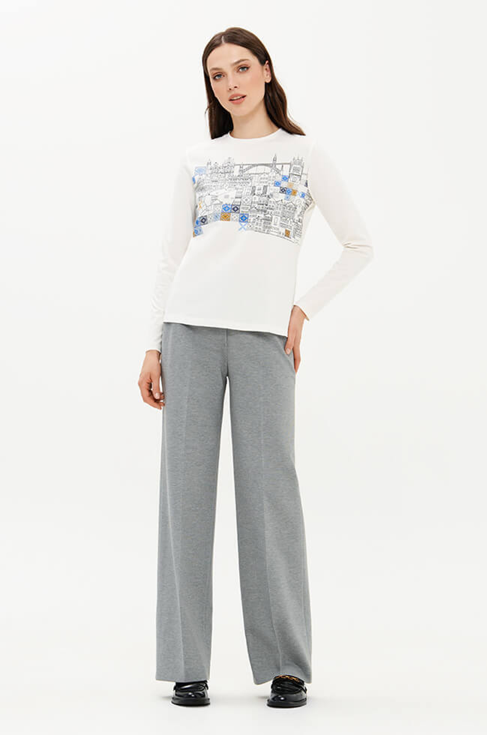 23426 Лонгслив женский (молочный)