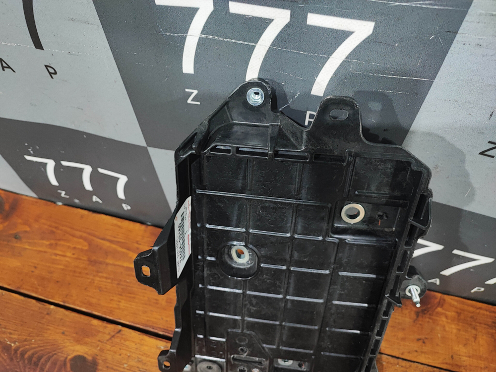 Площадка под АКБ Camry (XV70), RAV4 (XA50) Новая Оригинал 7440433160