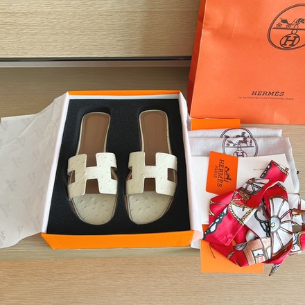 Hermes Oran Sandal