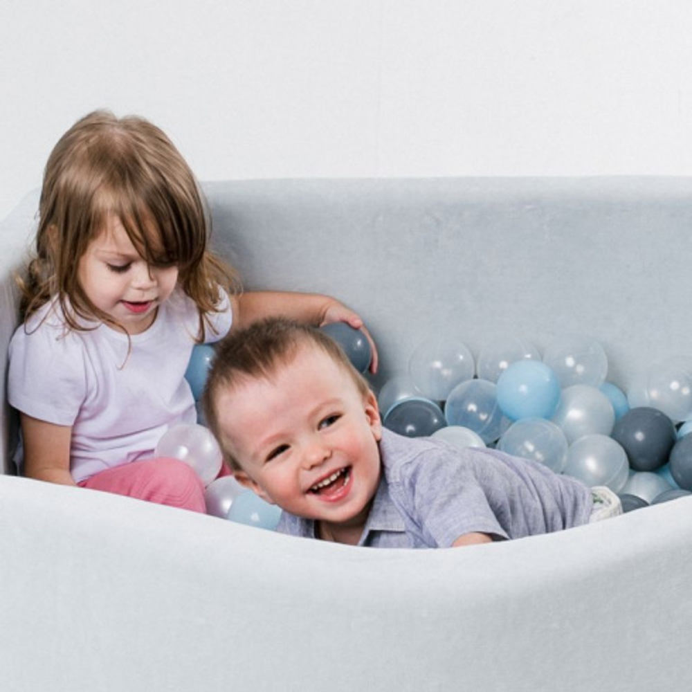 Бассейн серый с разноцветными шарами — 9-0213