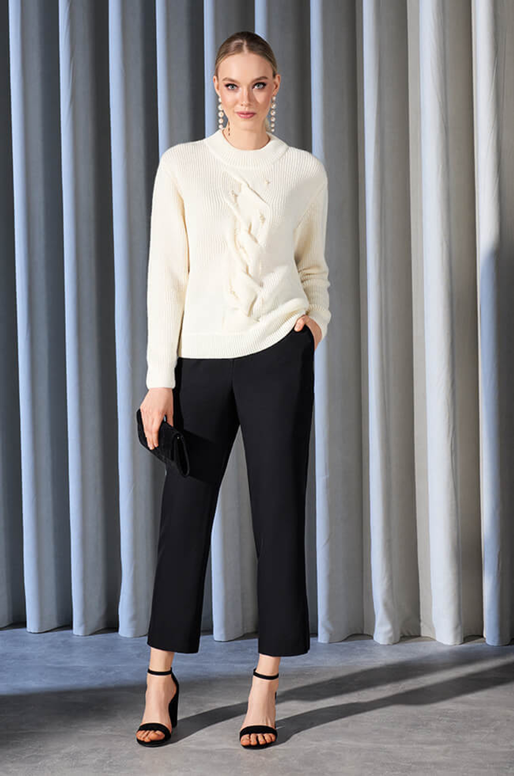 22956 Джемпер женский (ванильный)