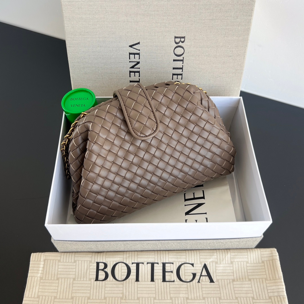 Bottega Veneta Small Lauren 1980 27 cm