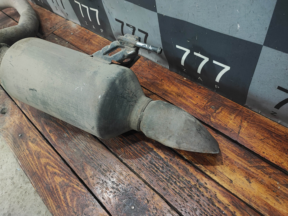 Глушитель задняя часть Toyota Land Cruiser 200 07-21 Б/У Оригинал 1743051020