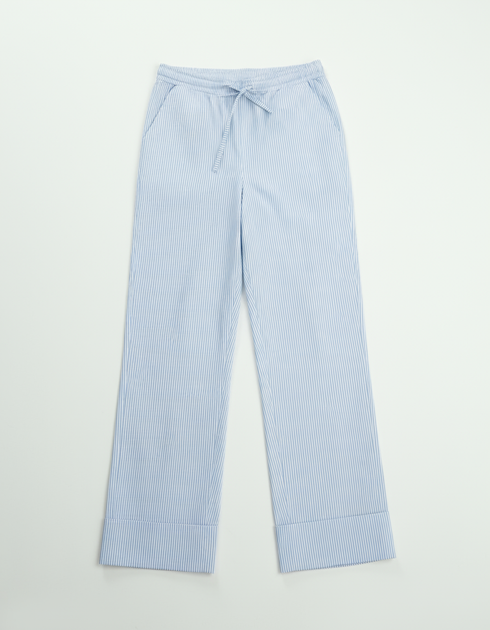 Свободные брюки на резинке в полоску