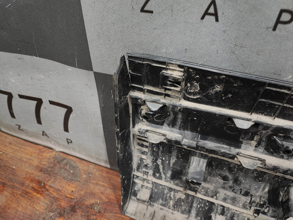 Накладка двери задней правой Kia Sportage 5 (NQ5) 21-нв Б/У Оригинал 87732P1300BKL