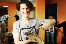 28 января 2018. Москва. Цельнозерновой заквасочный хлеб на производстве