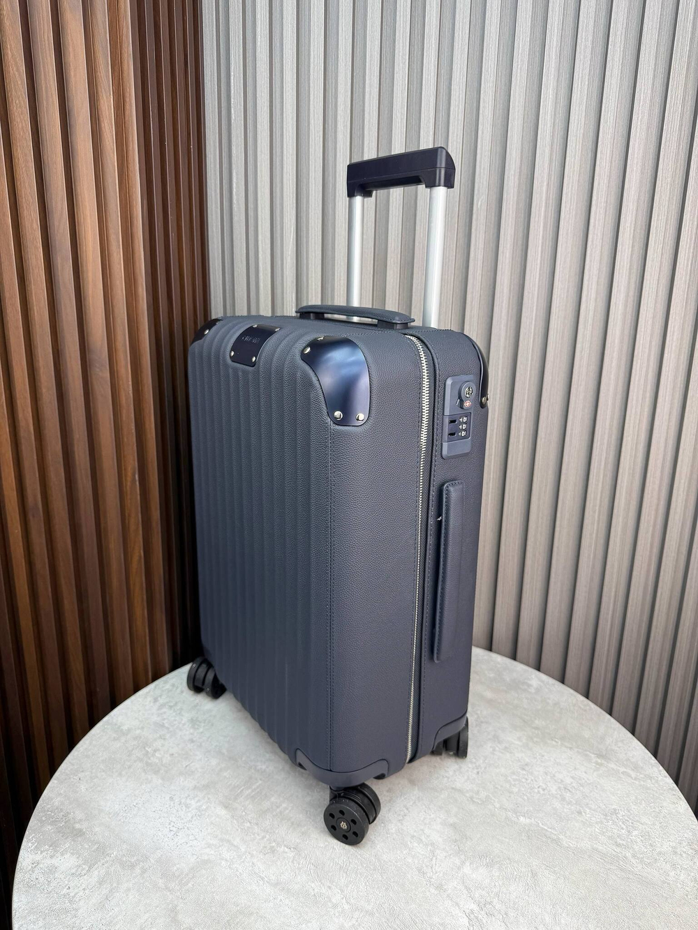 Чемодан Rimowa