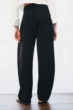 ZARA ШИРОКИЕ БРЮКИ С ЗАЩИПАМИ — ZW COLLECTION, ЧЕРНЫЙ