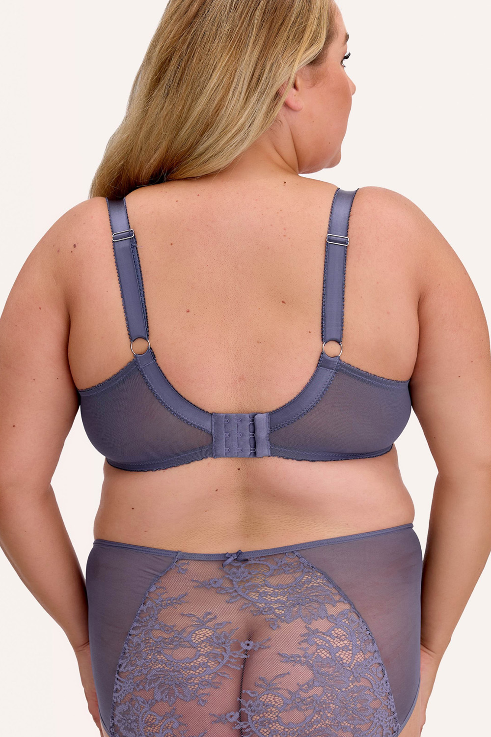 Бюстгальтер Graphite Irys Soft MAXI